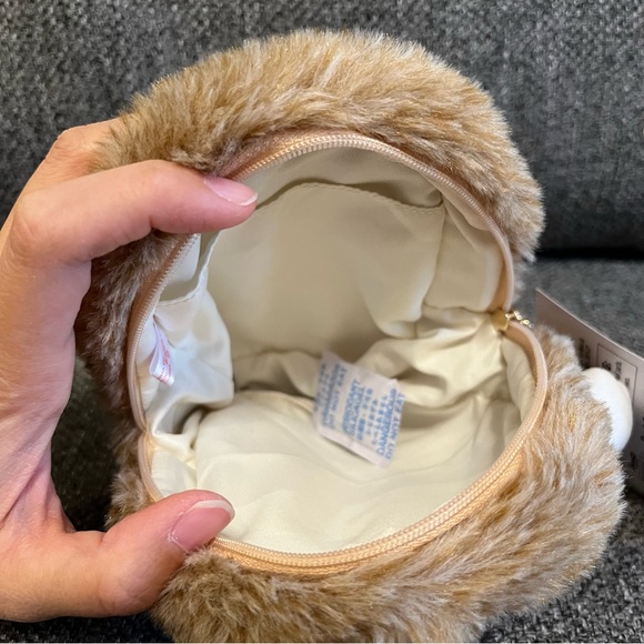 BNWT Japan Cinnamoroll zippered Pouch (Forest Small Animals) - Picture 8 of 11